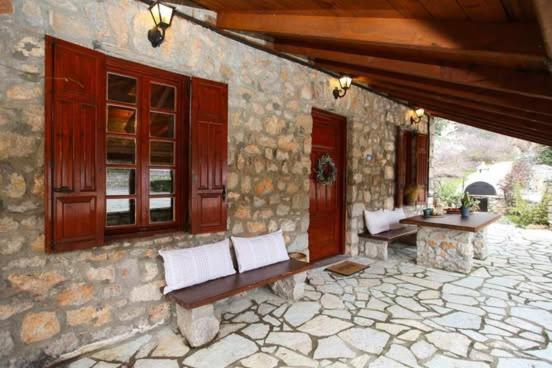 Mariolata Stone House Villa Lilaia Exterior photo